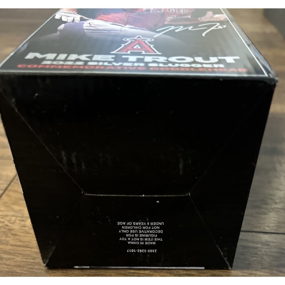 Mike Trout Silver Slugger 2022 Angels Bobblehead Baseball Very Good Has Box - Picture 14 of 14